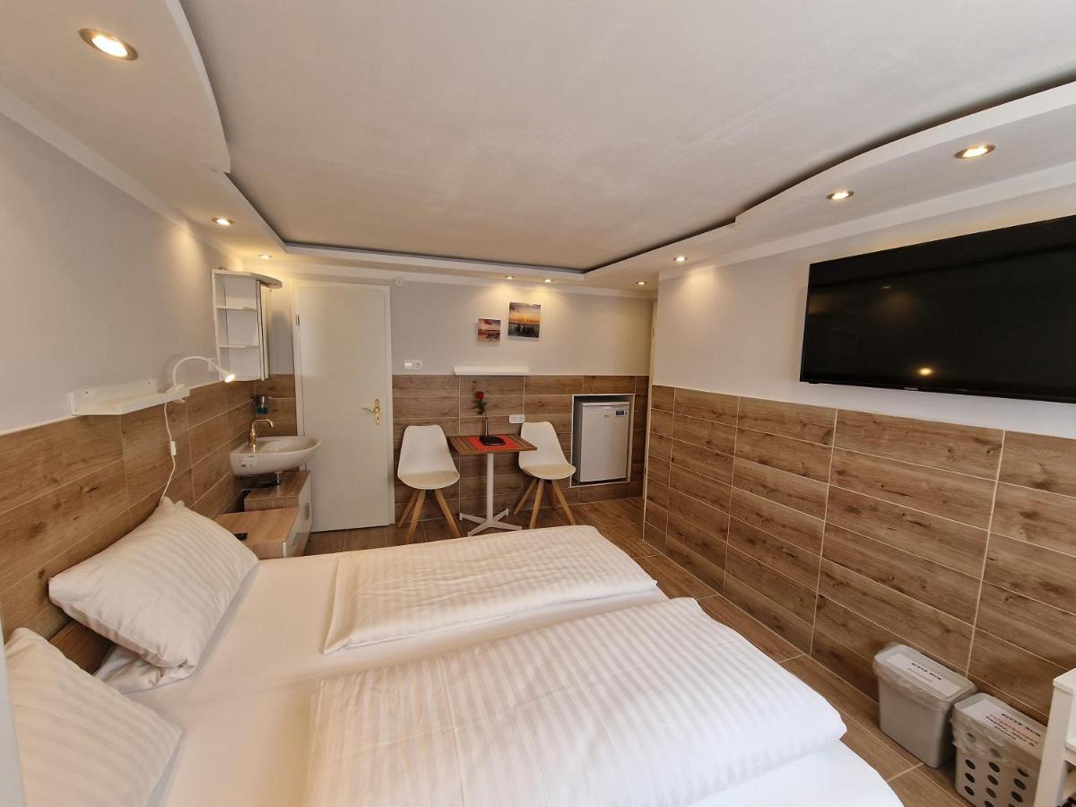 Hotel Kenny & Henry Cuxhaven Bagian luar foto